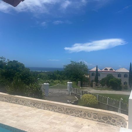 Ironshore Seaview Apartment Montego Bay Exterior photo